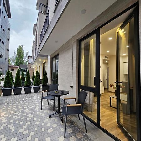 Orion Aparthotel Erevan Exterior foto