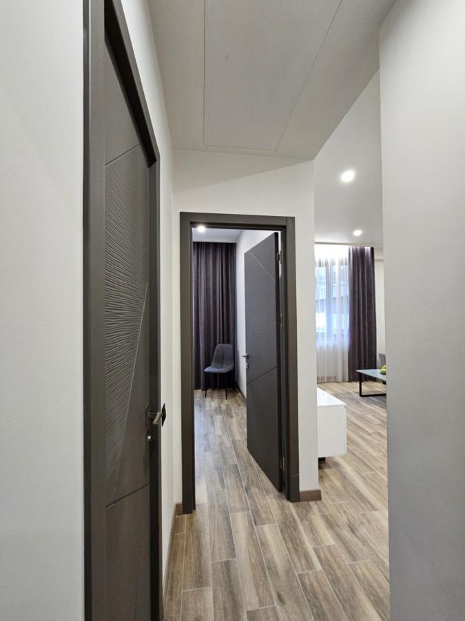 Orion Aparthotel Erevan Exterior foto
